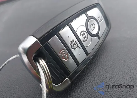 2021 Ford Escape Sel z USA, uszkodzony, nr VIN 1FMCU9H65MUA63989